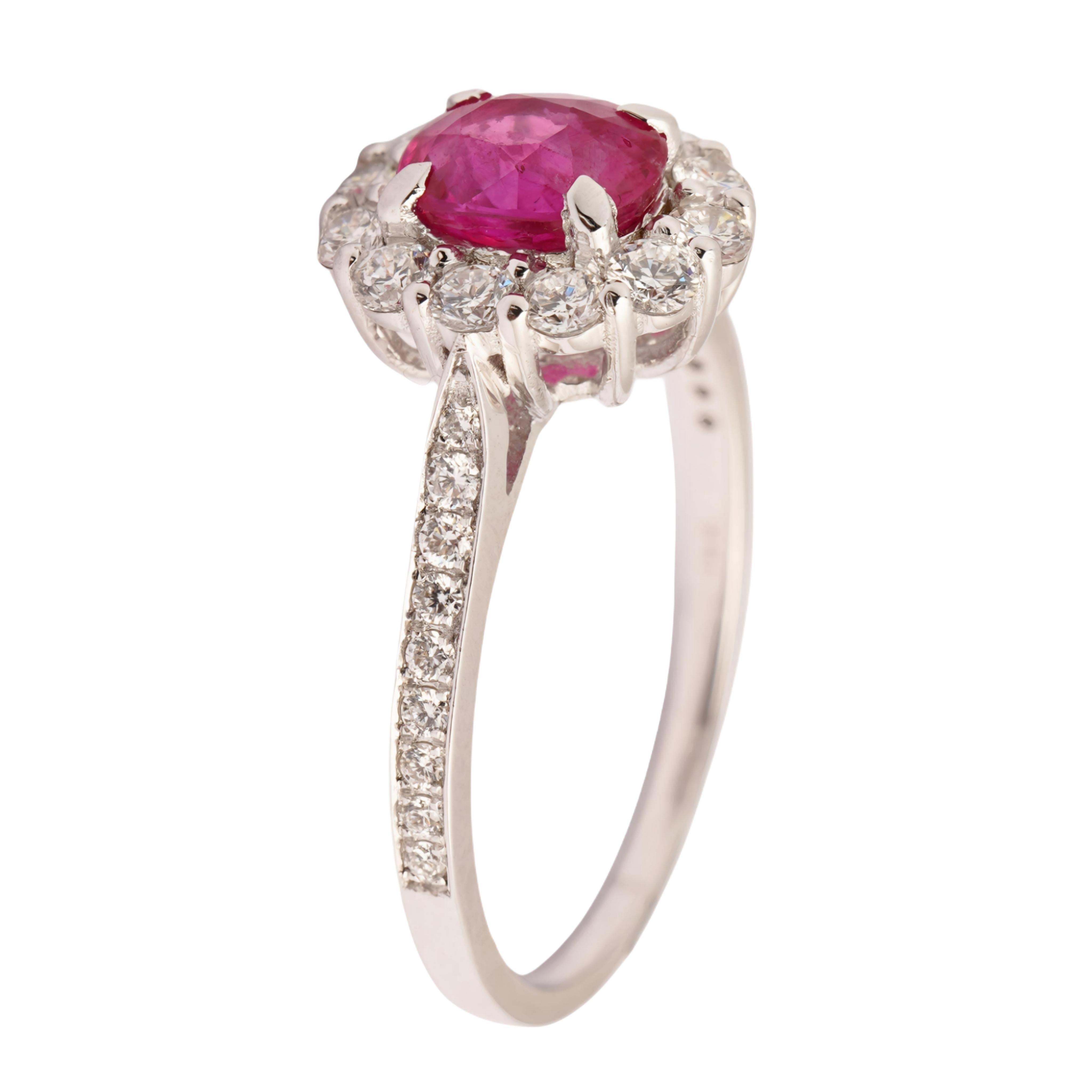 Natural pink sapphire diamond ring in 18k gold In condizioni Nuovo in vendita a jaipur, IN
