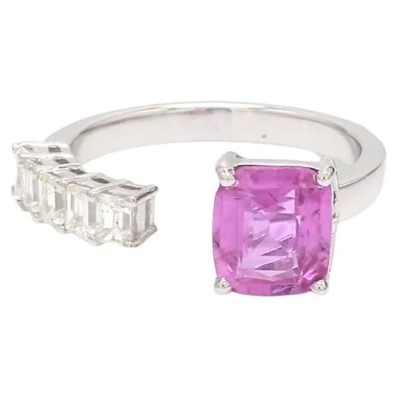 Natural pink sapphire diamond ring in 18k gold