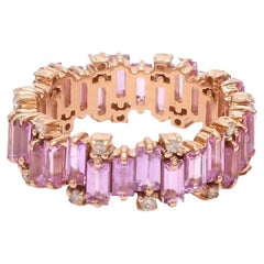 Natural pink sapphire diamond ring in 18k gold