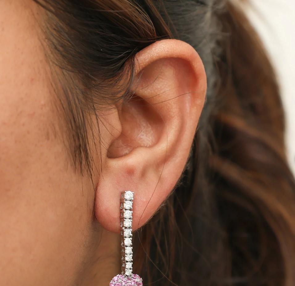 Rosa Saphir runde gepflasterte Herz Diamant Anhänger Ohrringe Gold  Natürlicher rosa Saphir Ohrring in Herzform Gold  Rosa Saphir-Ohrringe

EDELSTEIN-DETAILS :
✦ Stein : Rosa Saphir
✦ Steinart : Natürlich
✦ Steingröße: 1.20 - 1.10 MM
✦ Steinform