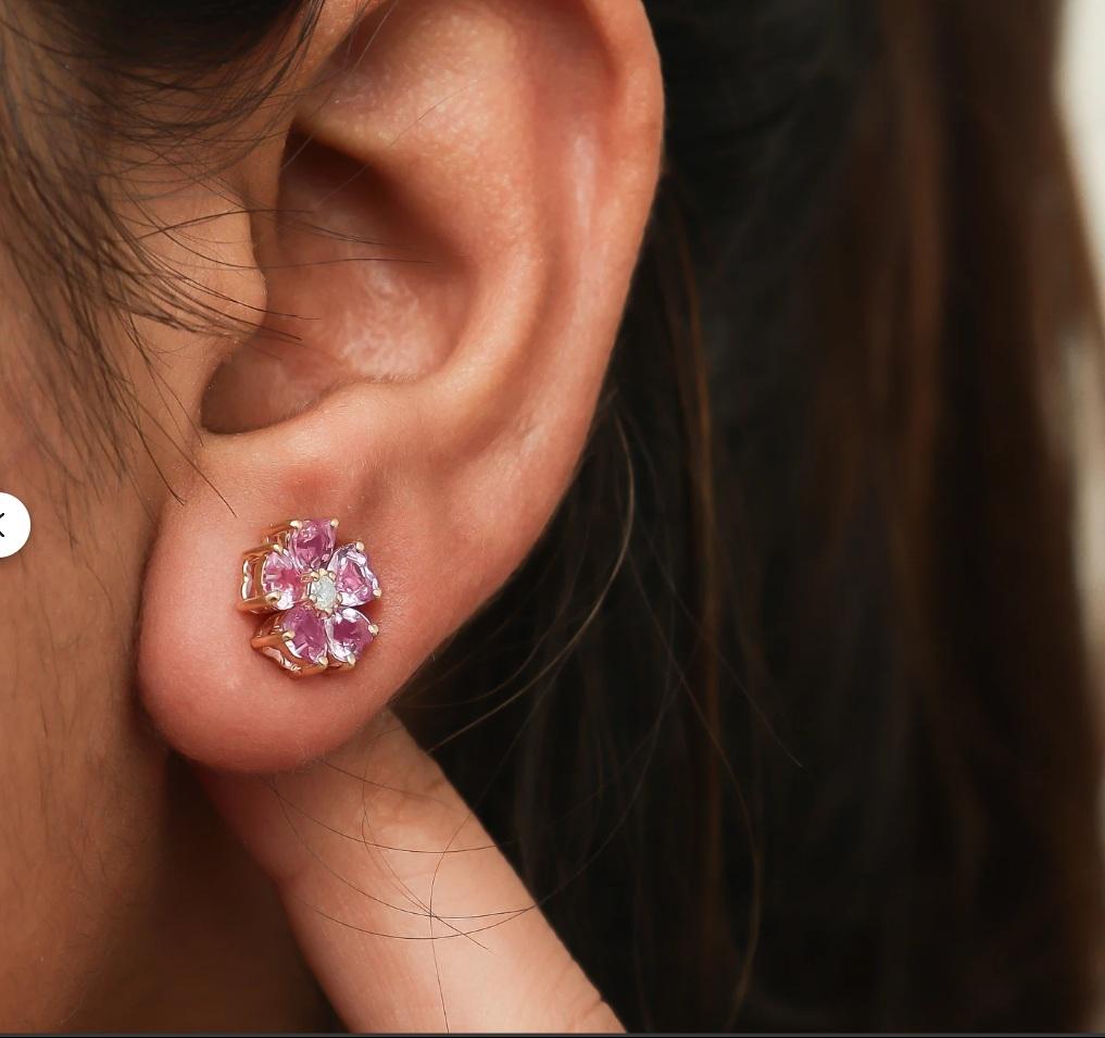 Natural pink sapphire earrings in 14k gold im Zustand „Neu“ im Angebot in jaipur, IN