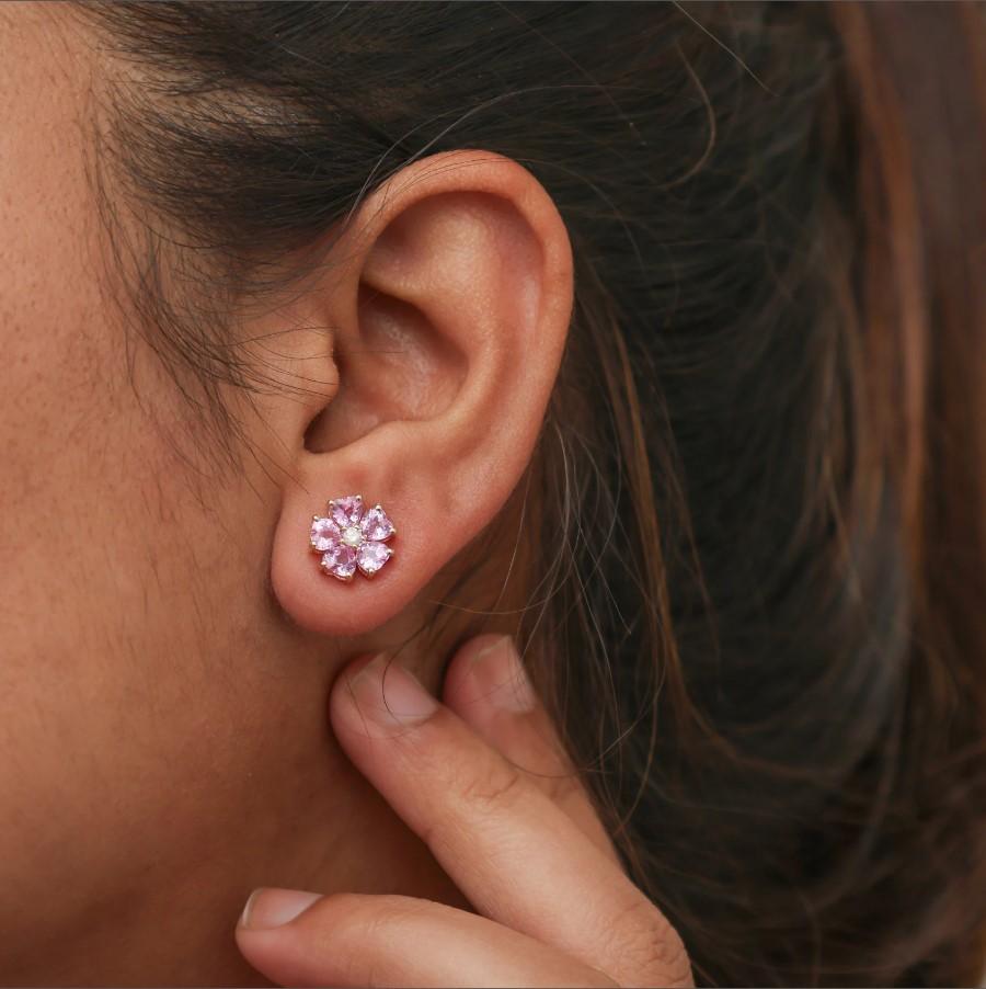 Boucles d'oreilles saphir rose naturel en or 14 carats Pour femmes en vente