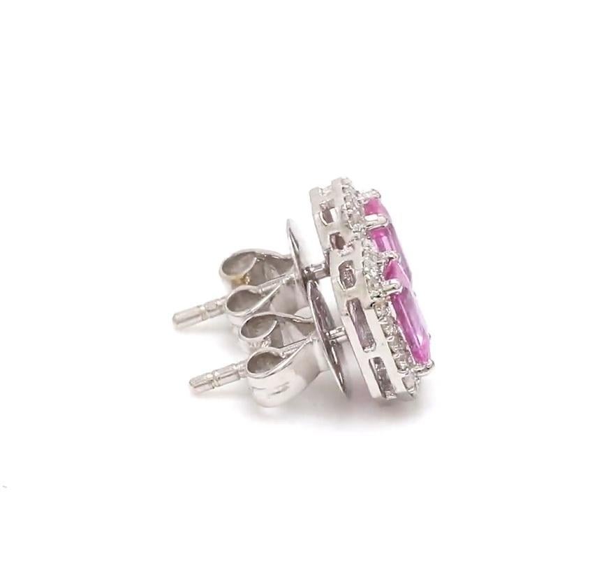 Boucles d'oreilles saphir rose diamant taille émeraude or  Boucles d'oreilles saphir rose naturel, halo diamant, clous d'oreilles or  Clou saphir rose or

DÉTAILS DES PIERRES PRÉCIEUSES :
✦ Pierre précieuse : Saphir rose
✦ Gemstone Type : Nature
✦