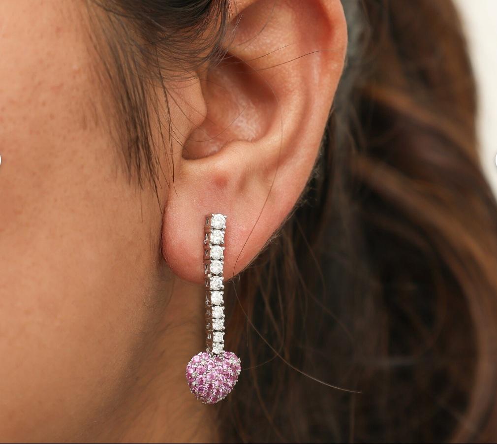 Donna Orecchino a forma di cuore con zaffiro rosa naturale in oro 18 carati in vendita