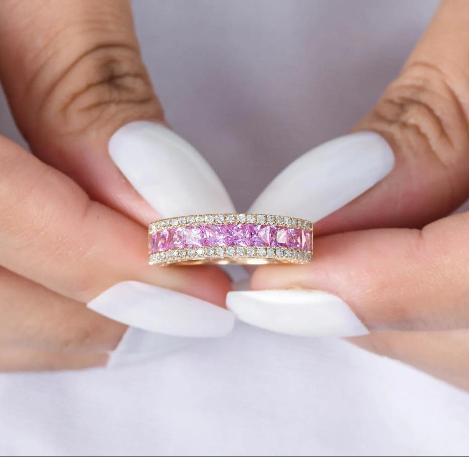 Pink sapphire diamond princess cut ring gold  Natural 3x3MM 1.50cts pink sapphire diamond ring gold  Pink sapphire statement ring gold

GEMSTONE DETAILS :
✦ Gemstone : Pink Sapphire
✦ Gemstone Type : Natural
✦ Gemstone Size : 3x3 MM
✦ Gemstone Shape