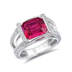 Natural Pink Sapphire Stone 3.22 carats in 14KWG Ring with Diamonds / GIA Report