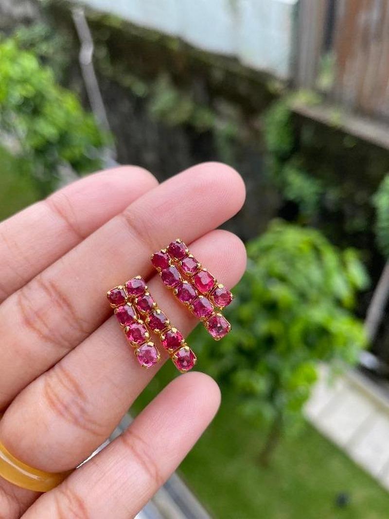 Cushion Cut Natural pink spinel earring For Sale