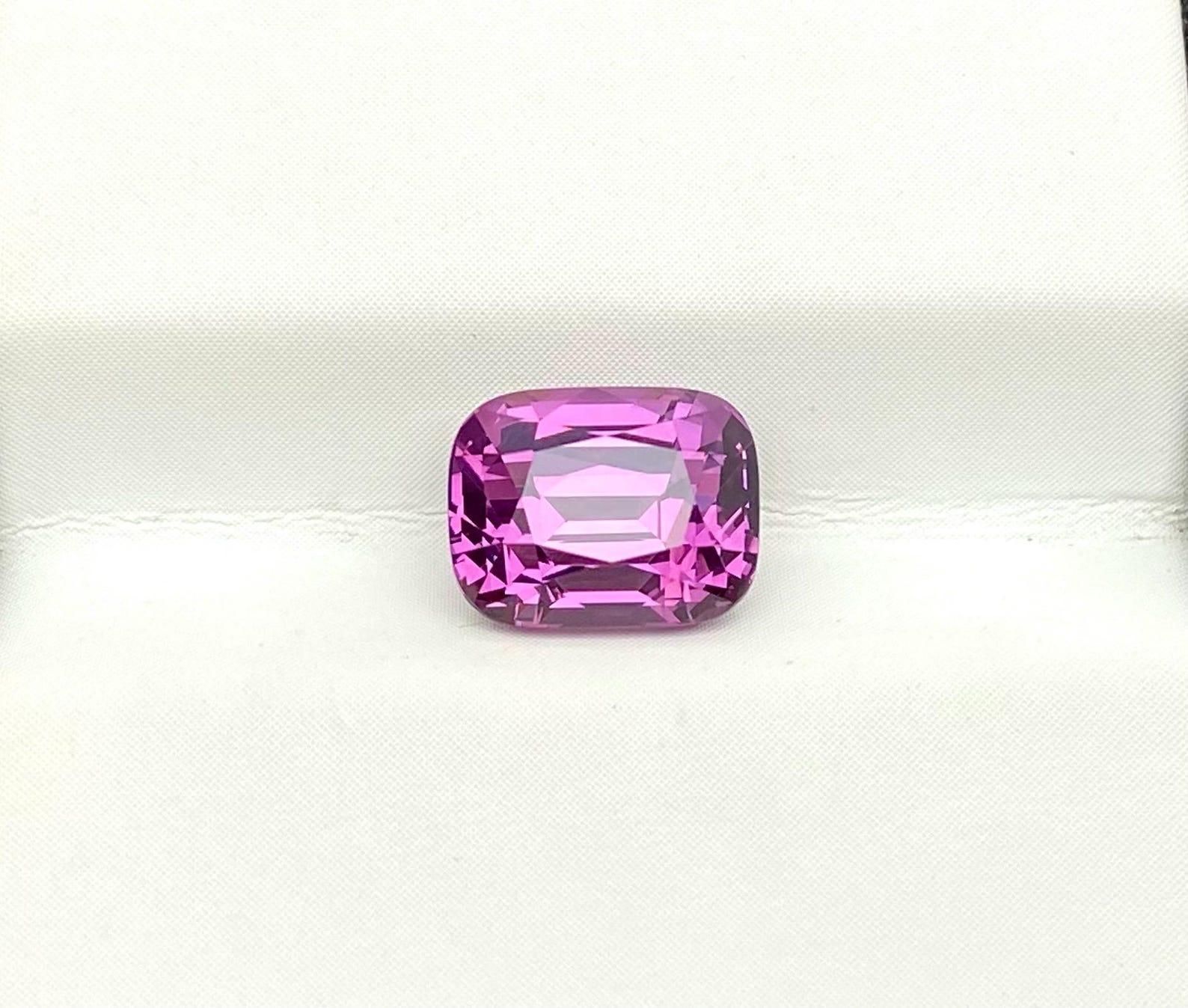 Espinela rosa natural Gema suelta 2,69 ct, talla cojín, Birmania, Certificado GFCO en venta 6