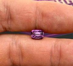 Spinello rosa naturale sfuso 2,69 carati, taglio a cuscino, Birmania, Certificato GFCO