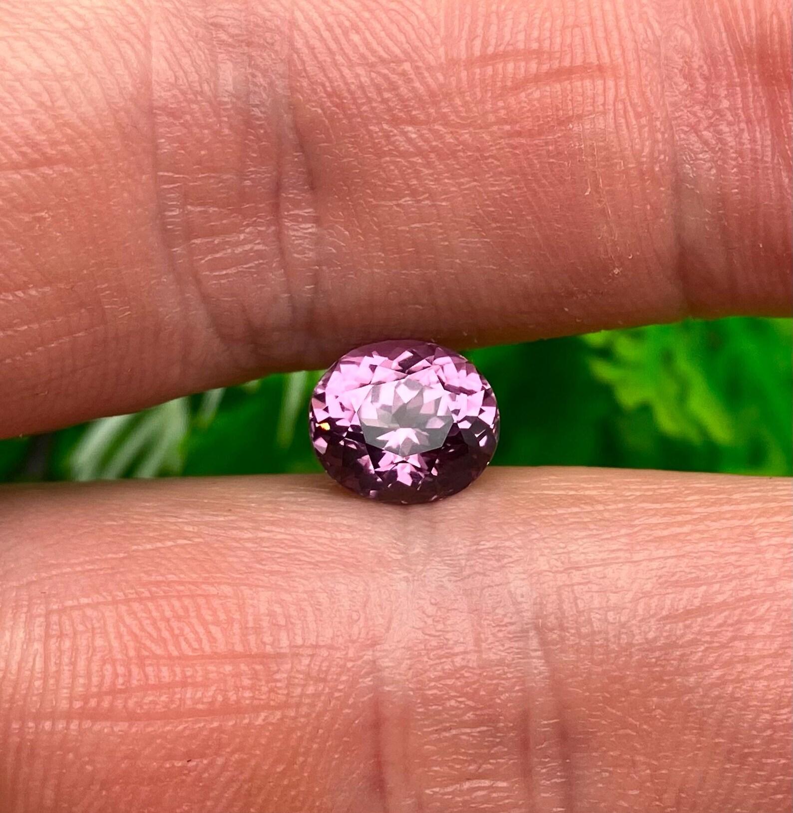 Natürlicher rosa Spinell, loser Edelstein, 3,28 Karat, Ovalschliff, Zertifikat, Ursprung Birma im Angebot 2