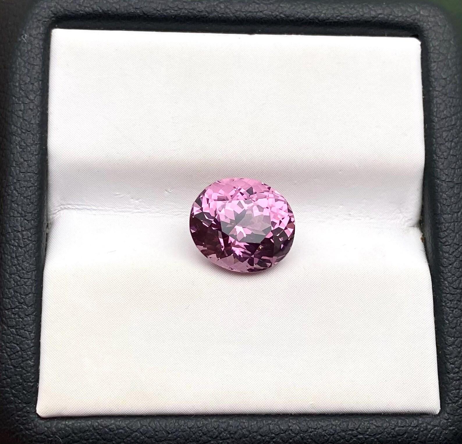 Natürlicher rosa Spinell, loser Edelstein, 3,28 Karat, Ovalschliff, Zertifikat, Ursprung Birma im Angebot 3