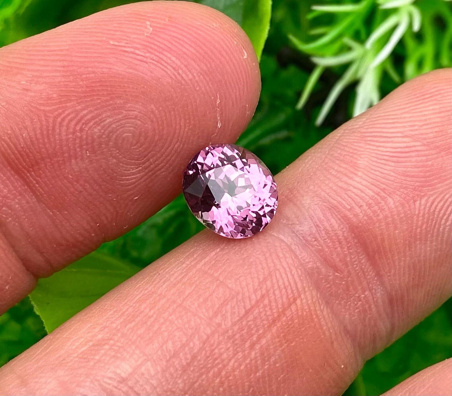 Natürlicher rosa Spinell, loser Edelstein, 3,28 Karat, Ovalschliff, Zertifikat, Ursprung Birma im Angebot 4