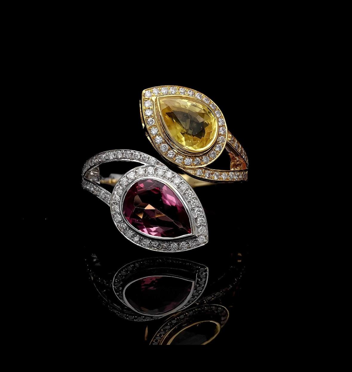 Taille mixte tourmaline rose naturelle 1,55 carat et saphir jaune 2,03 carats et diamants  Or 18k en vente