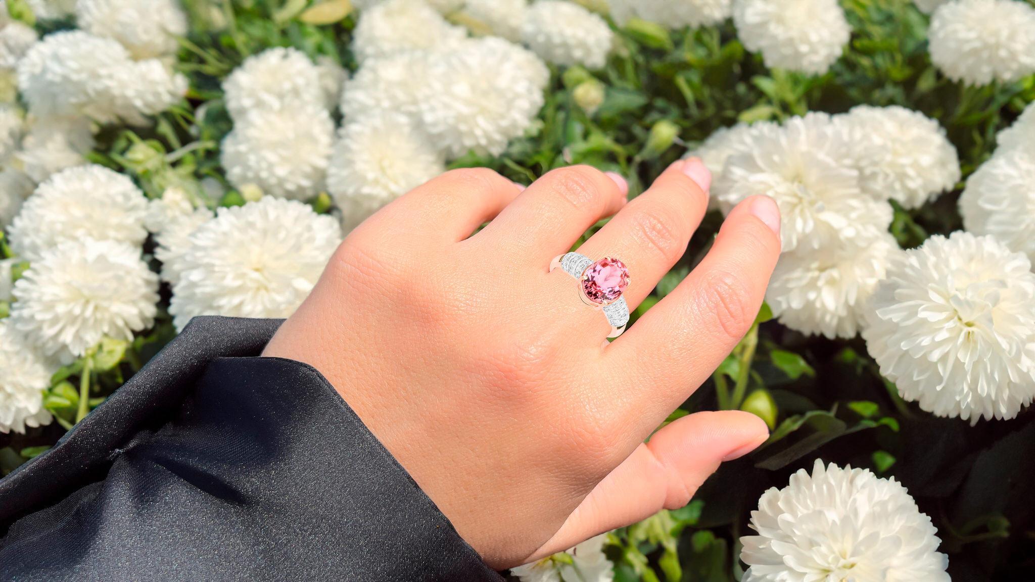 Oval Cut Natural Pink Tourmaline Cocktail Ring Diamond Setting 3.10 Carats 14K Rose Gold For Sale