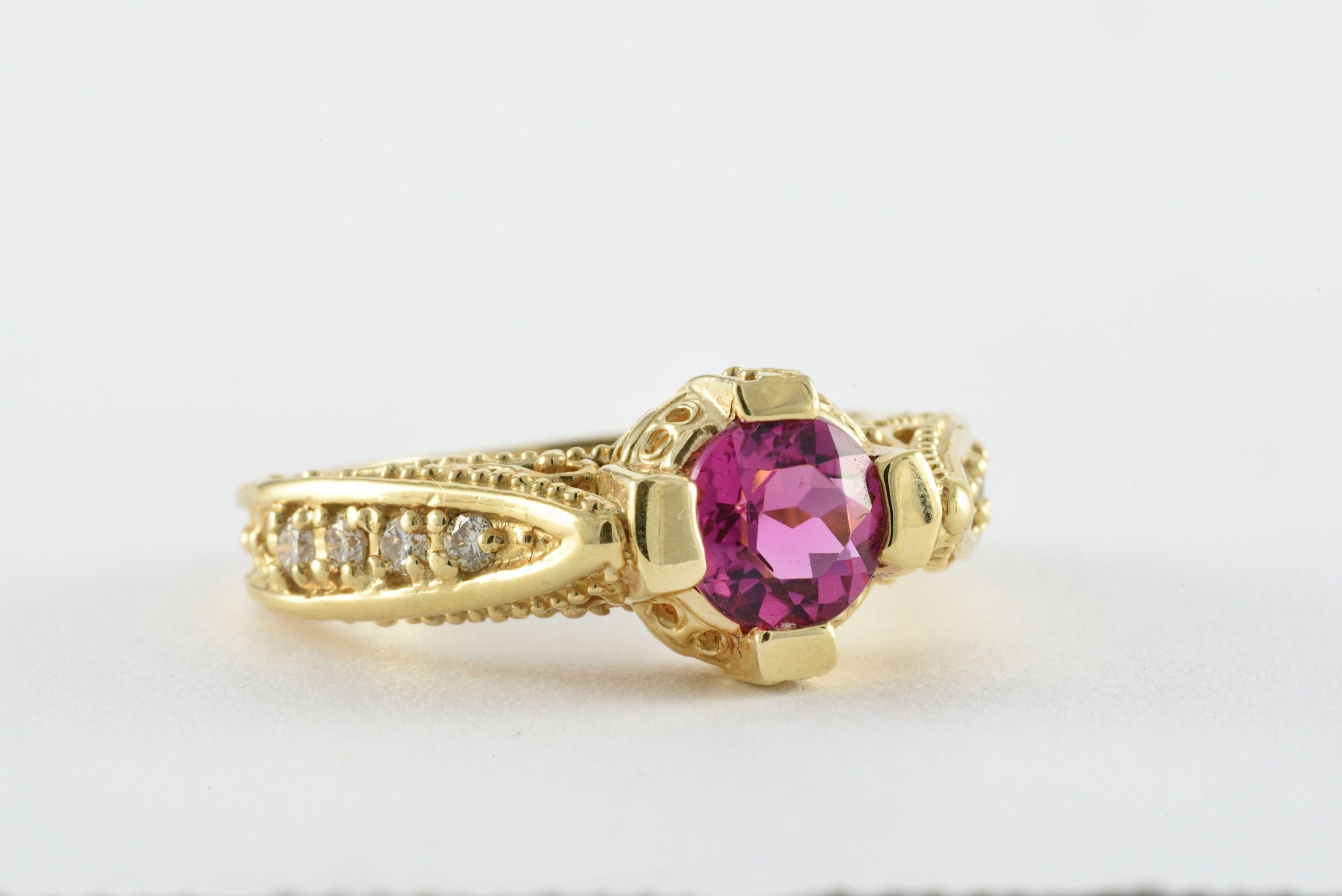 Brilliant Cut Natural Pink Tourmaline Diamond and Yellow Gold Ring  For Sale