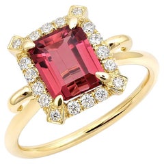 Natural Pink Tourmaline Gemstone 1.62 cts in 14K Yellow Gold Ring with Diamonds
