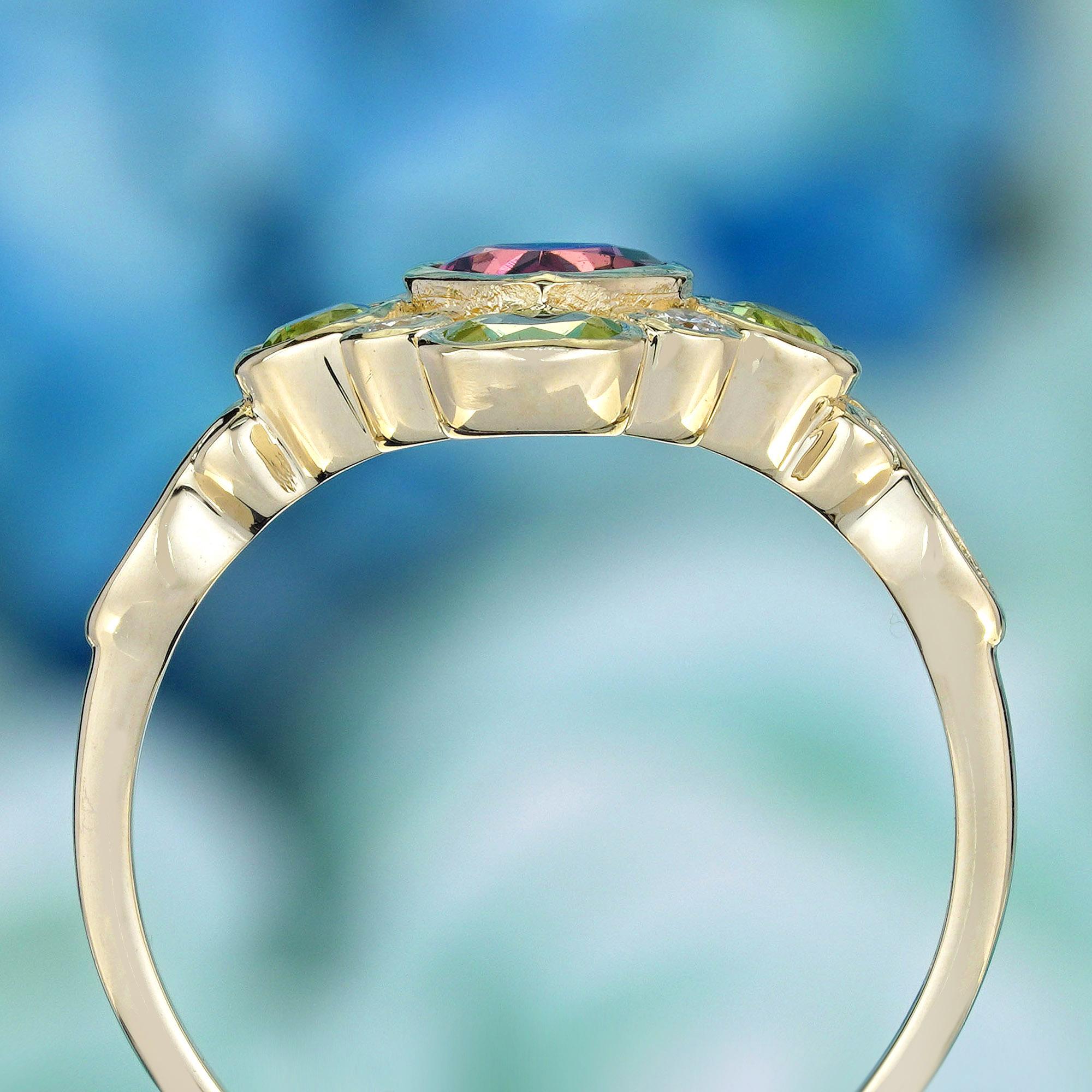 Turmalina rosa natural Peridoto Diamante Anillo en racimo estilo vintage en oro de 9 quilates en Nuevo estado para la venta en Bangkok, TH