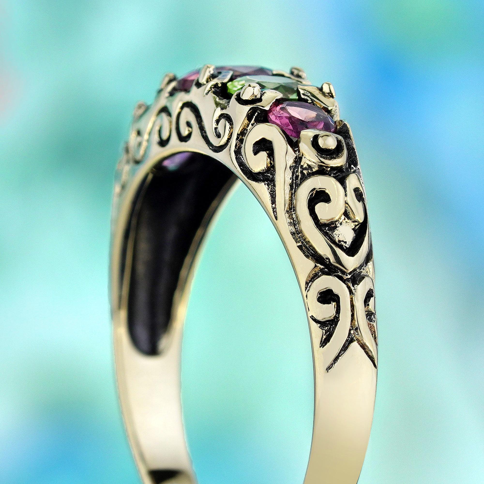 Natural Pink Tourmaline Peridot Vintage Style Ring in Solid 9K Yellow Gold In New Condition For Sale In Bangkok, TH