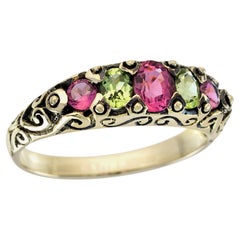 Anillo estilo vintage de turmalina rosa natural y peridoto en oro amarillo macizo de 9 quilates