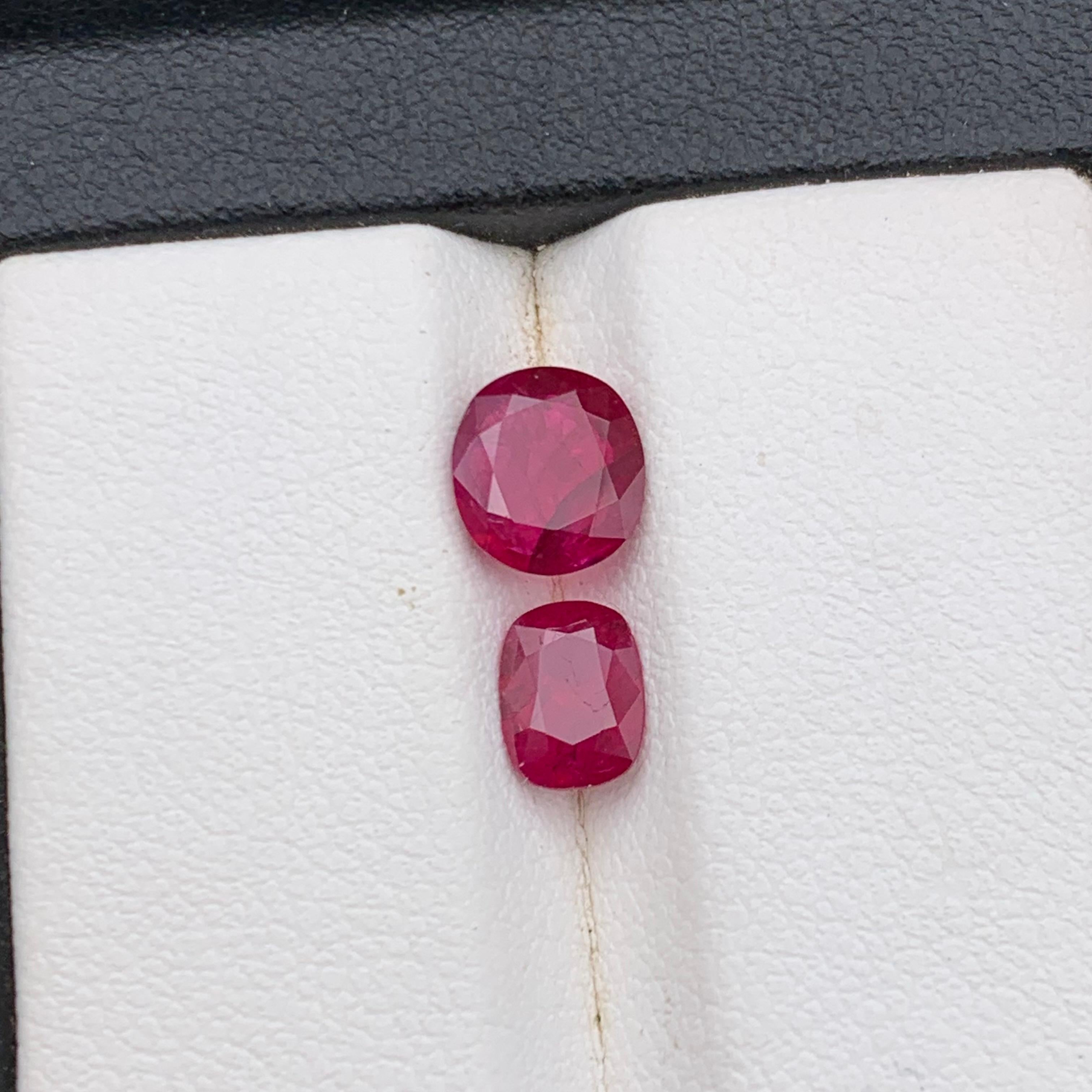 Rubino rosso rosato naturale da 2,04 carati tagliato a cuscino e ovale, gemme sciolte per gioielli in vendita 3