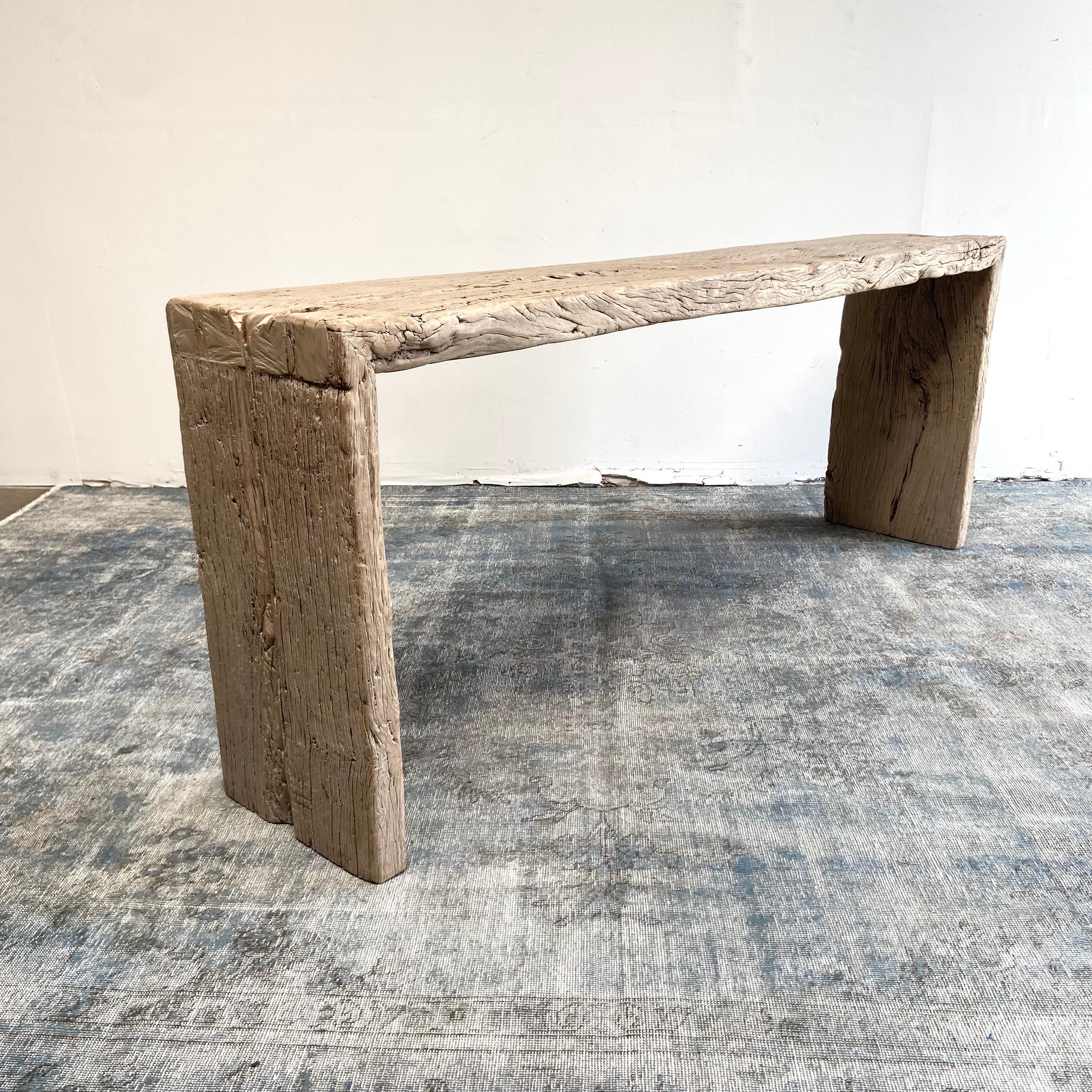 Console in olmo naturale 
Dimensioni: 87