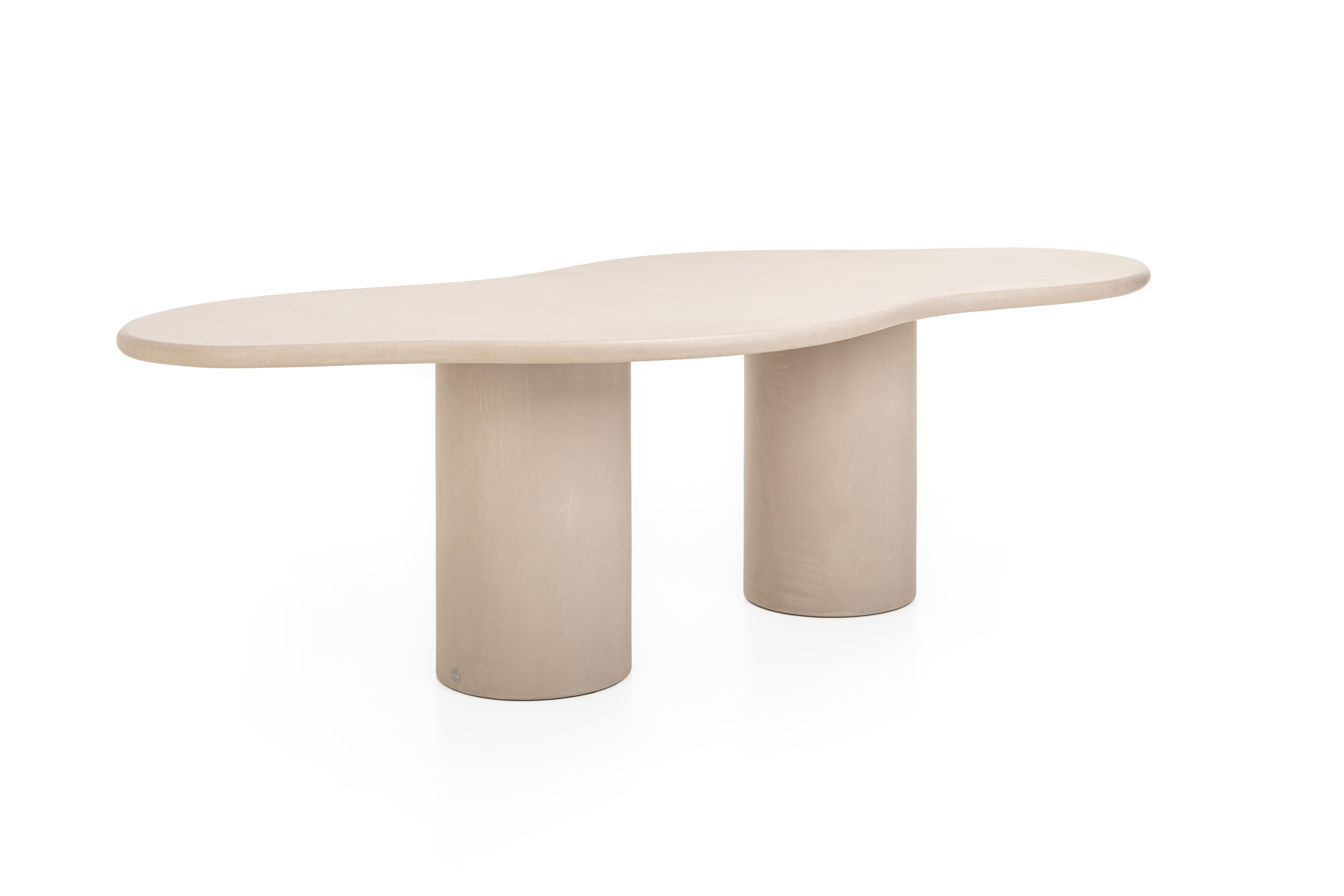 Contemporary Belgian design, handmade natural plaster table with a textured and earthy character.

Indoor use (price outdoor +10%)

Latin adjective “fluentem” (p.pr. fluō /ˈflu.o/): flowing

The Fluent dining table is handcrafted with multiple