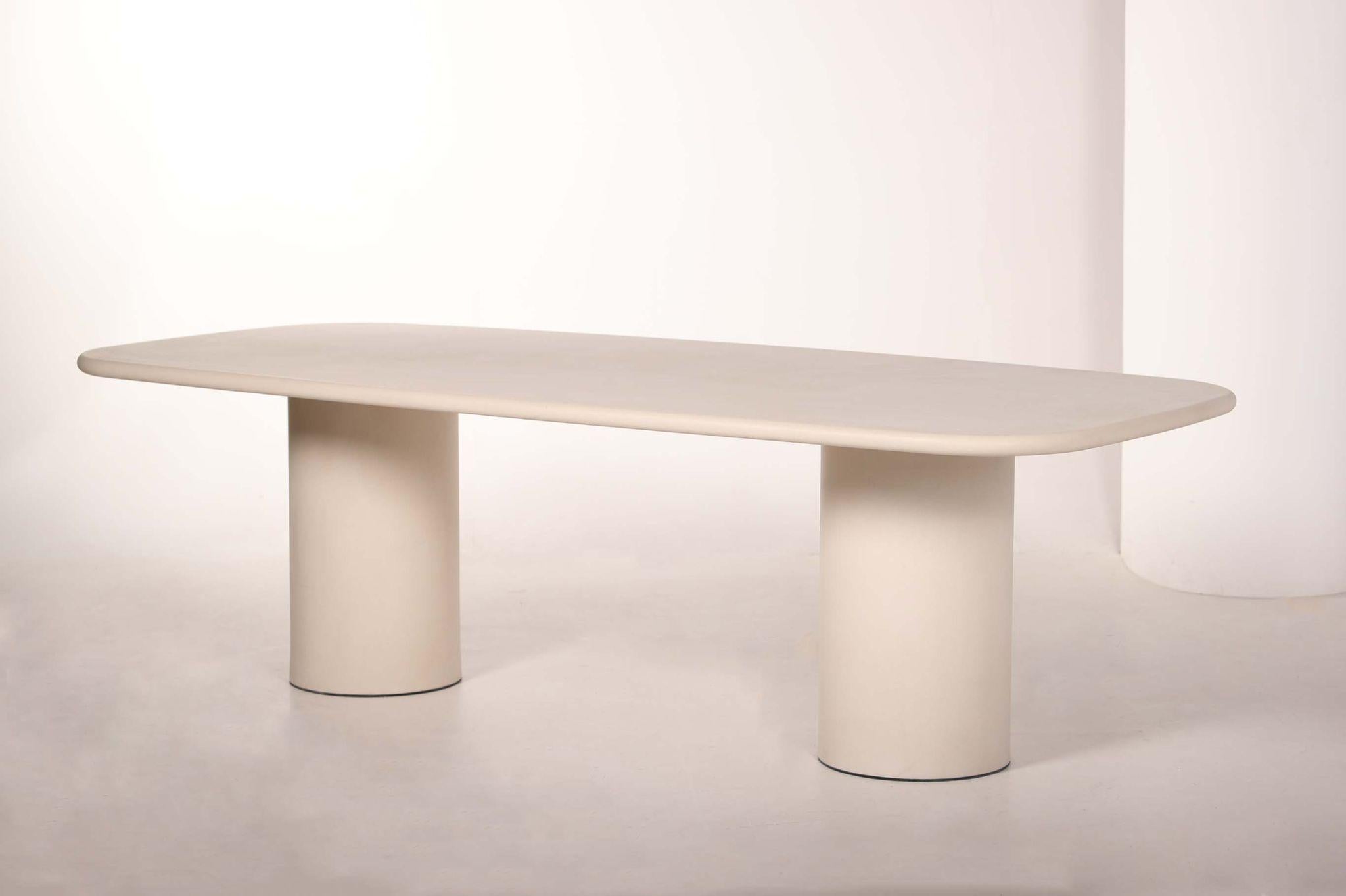 Natural plaster hand-sculpted Outdoor dining table 360 by Philippe Colette
Dimensions: L 360 x W 110 cm
Customized height.
10/12 pers.
Materials: mineral lime plaster.

Our tables are in mineral lime plaster, unlike mortex, they are very natural,