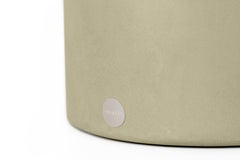 Contemporary "Säule" aus Naturgips Sitz/Beistelltisch 40cm von Isabelle Beaumont