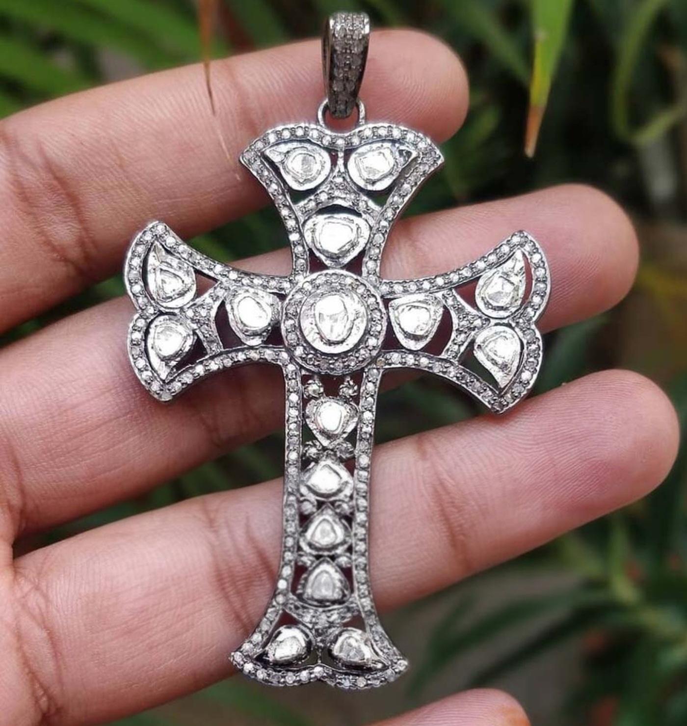 Old Mine Cut Natural polki diamond cross pendant 925 sterling silver For Sale