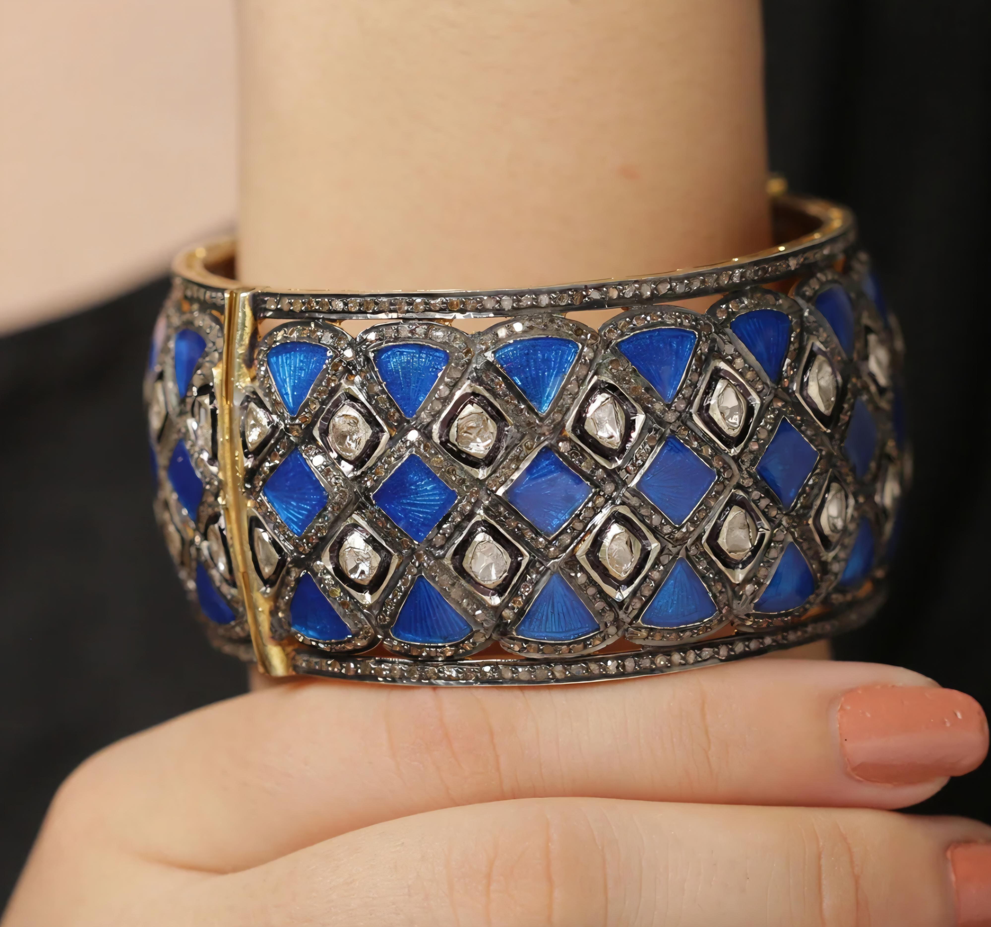  Natürlicher Rosenschliff Polki Diamant Emaille Handmade Vintage Armband 925 Sterling Silber

Größe 7,5 Zoll. Can Be Personalized auf Käufer Anforderung

Gewicht ca. 36 Gramm 

A P P R O X T I M E

Alle Artikel werden auf Bestellung gefertigt.