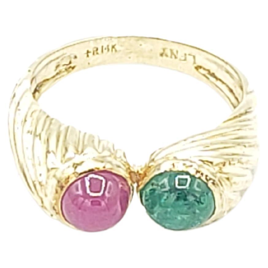 NEU Ring mit natürlichem Rubin und Smaragd in 14k Gelbgold  im Angebot