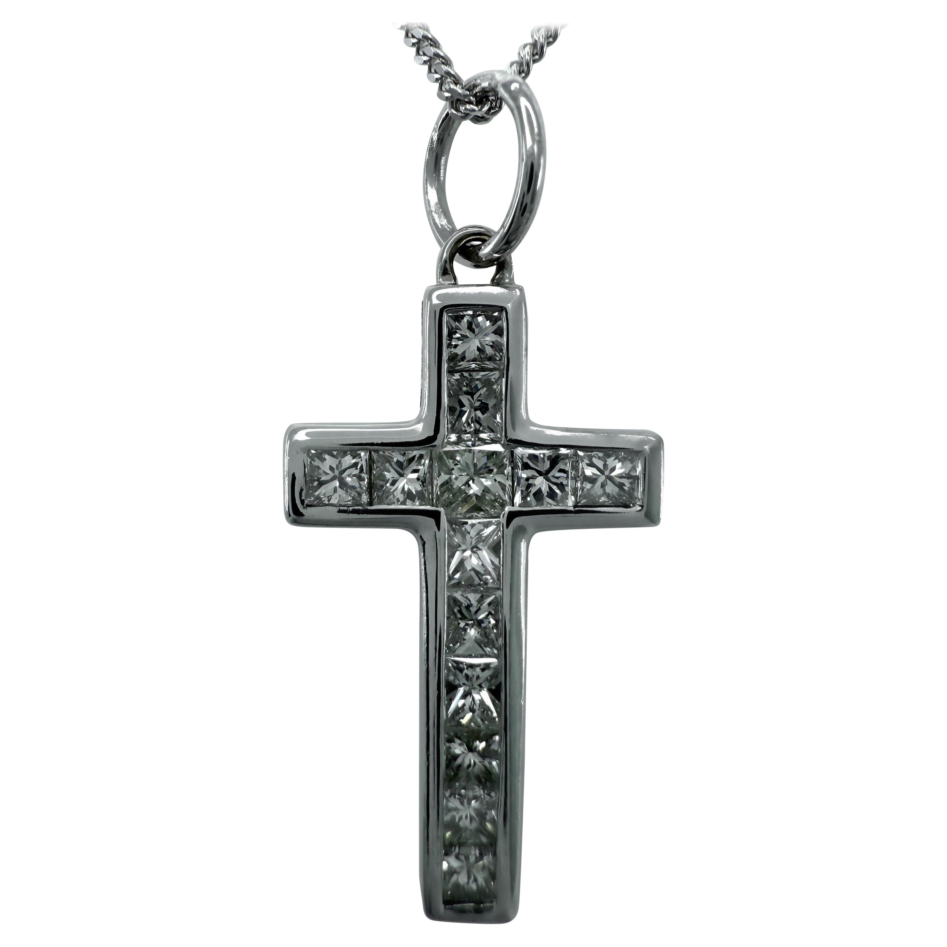 Natural Princess Cut Diamond Cross 18k White Gold Pendant Necklace 24.5x11mm
