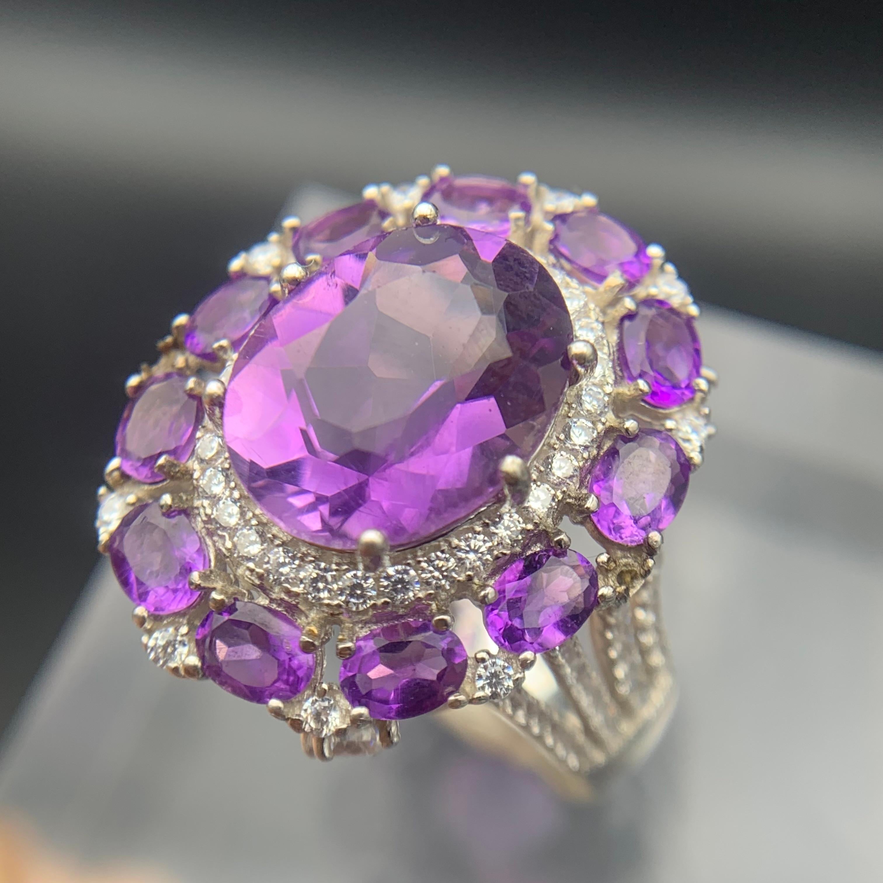 Natürlicher lila Amethyst Cluster Halo Ring in 925 Sterling Silber Rhodium plattiert für Damen oder Herren im Angebot