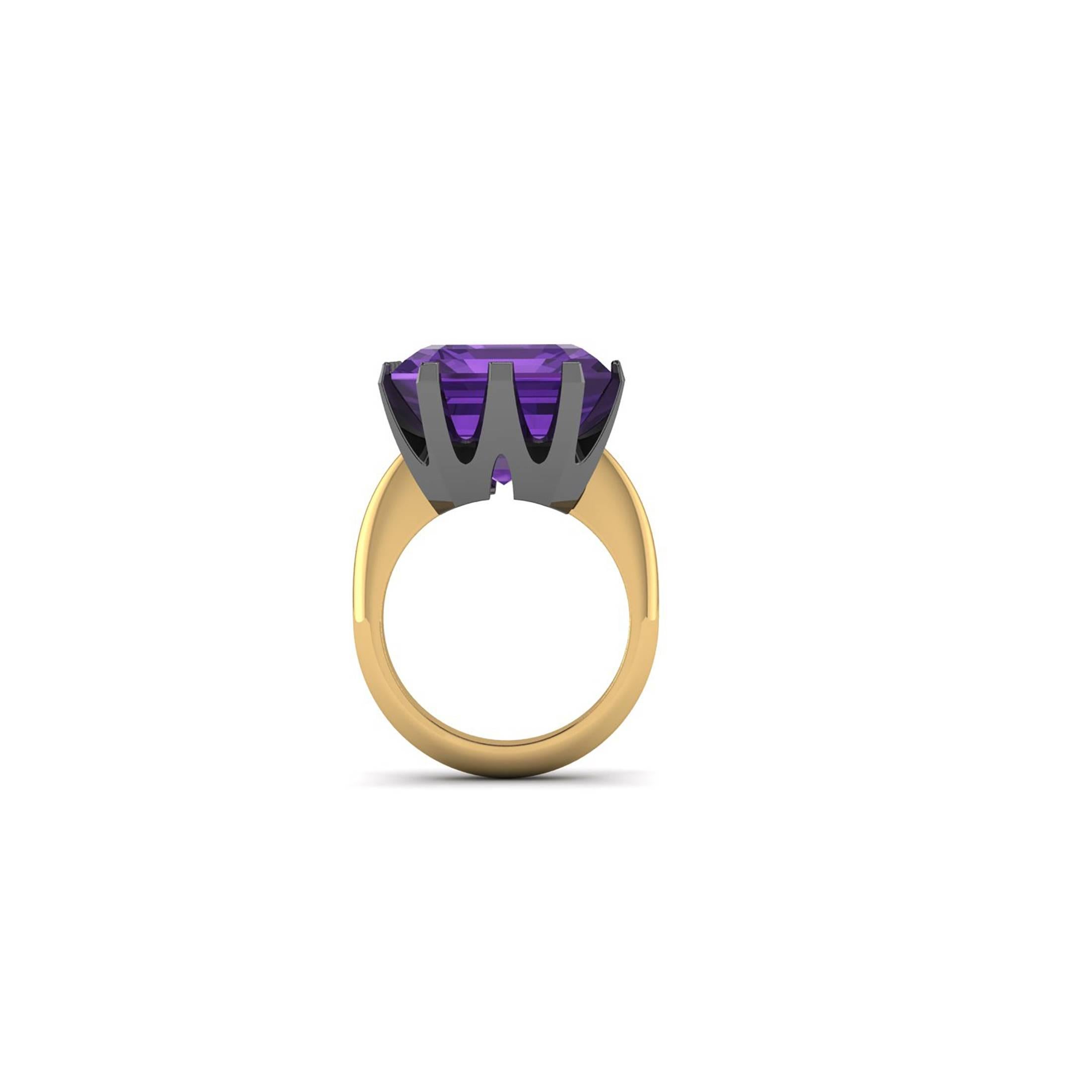 Natural Purple Amethyst Emerald Cut in Two-Tone 18 Karat Yellow and Black Gold In New Condition In New York, NY
