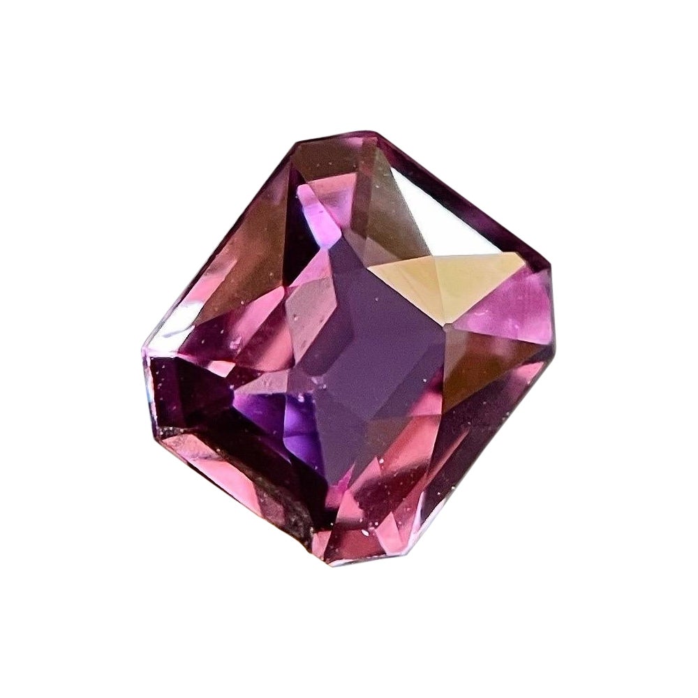 Natural Purple Sapphire Loose Stone, for Jewelry Making 0.76 Ct For Sale