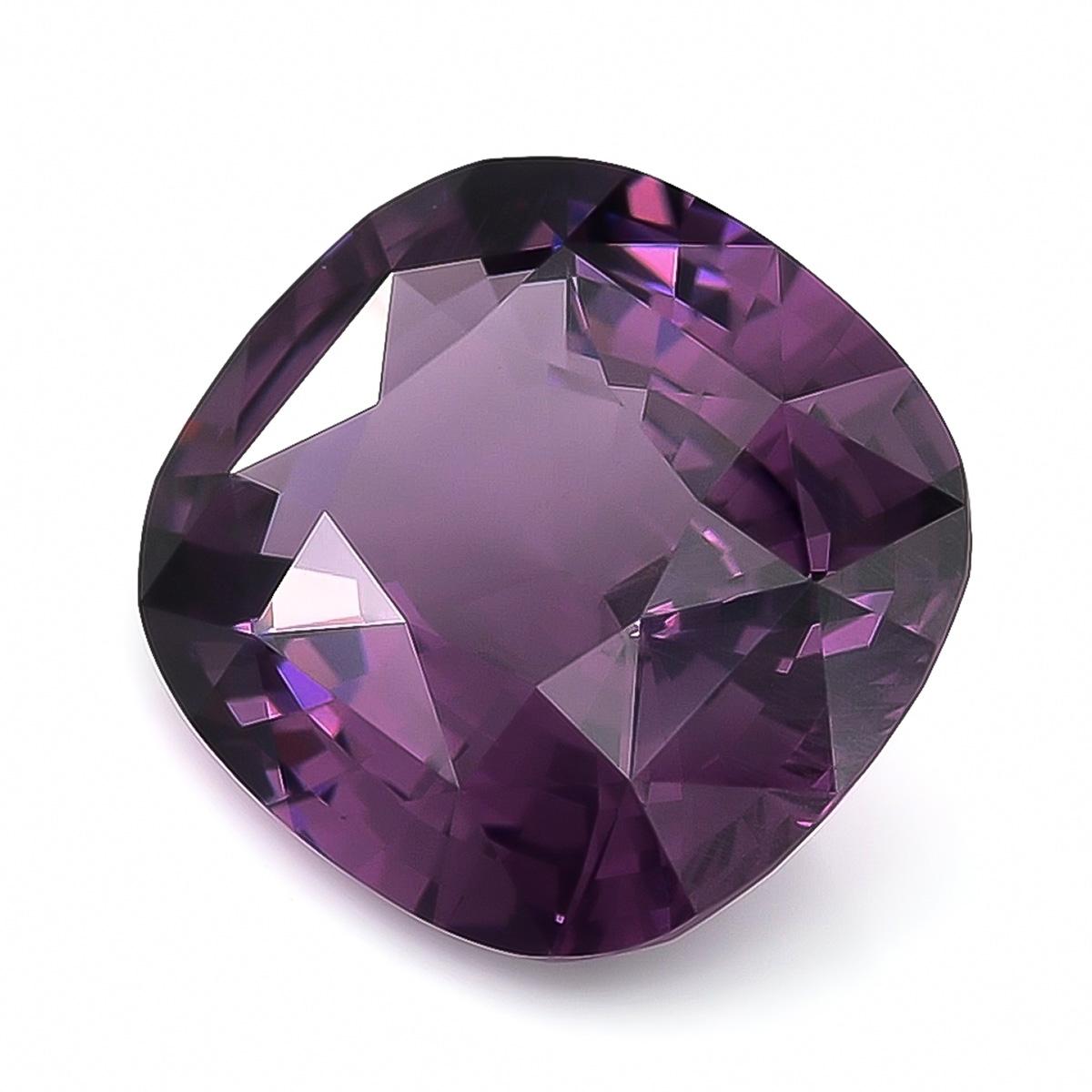 Gemma di spinello viola naturale di 8,35 carati con rapporto GIA / JUPITERGEM In condizioni Nuovo in vendita a Los Angeles, CA