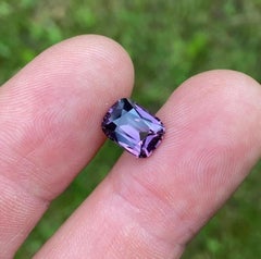 Natürlicher lila Spinell lose Edelstein 4,05 ct, Kissenschliff, Herkunft Sri Lanka