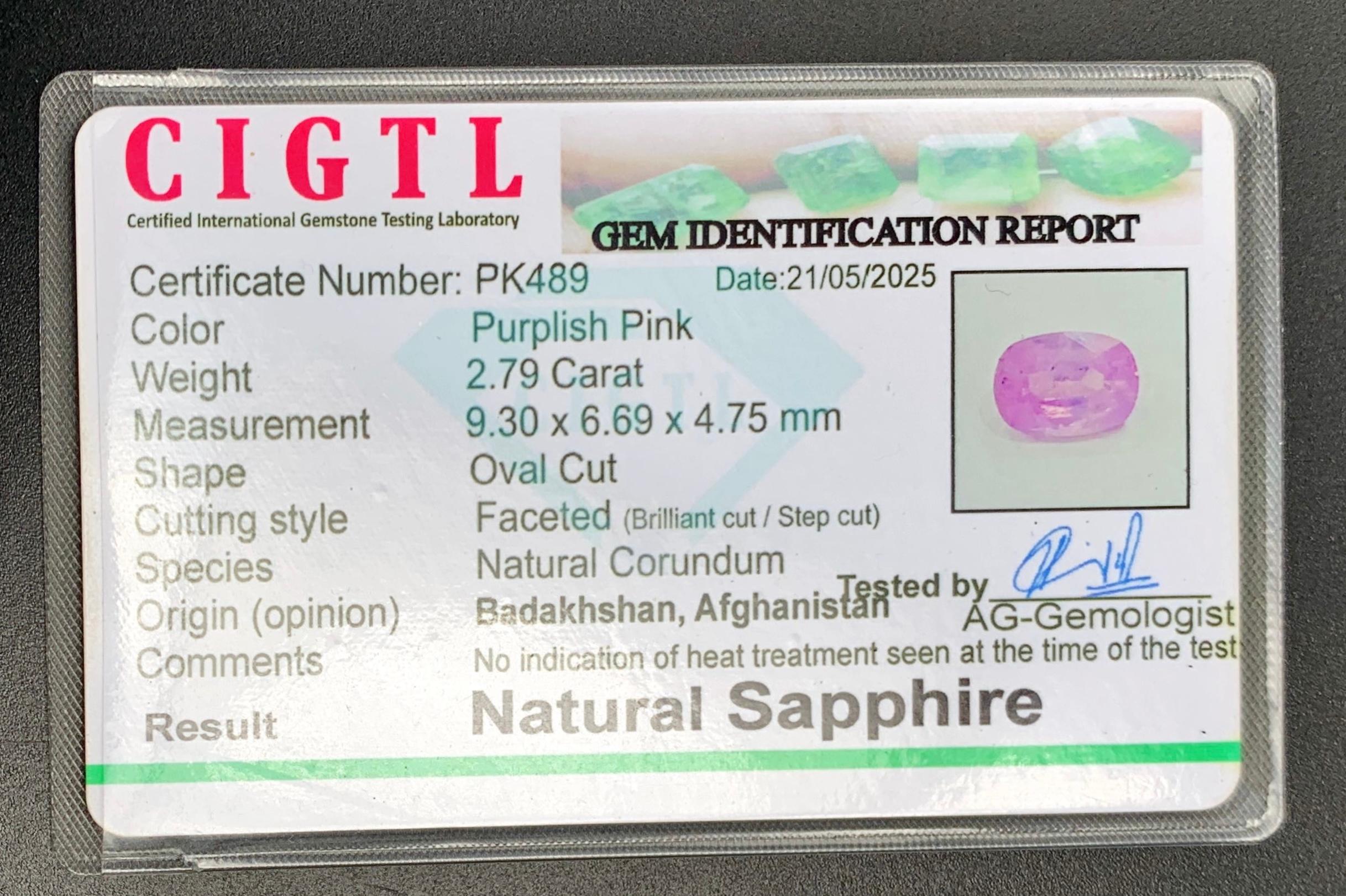 Zaffiro rosa violaceo naturale certificato con taglio ovale da 2,79 carati per anello in vendita 2