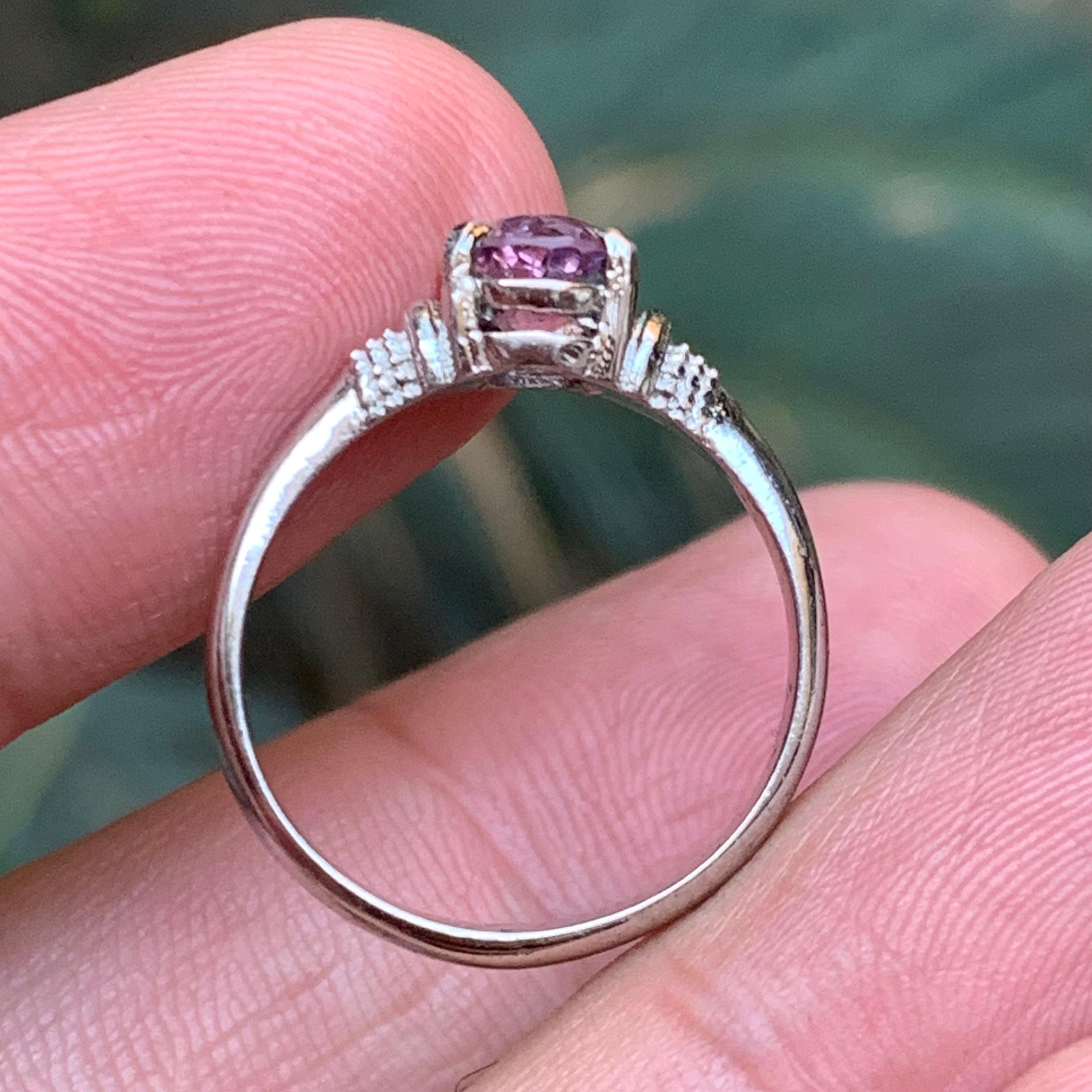 Donna Anello di fidanzamento con spinello rosa violaceo naturale in argento 925 - Fatto a mano in vendita