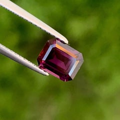 Natural Purplish Red Spinel Gemstone 1.35 CT AA Clean Spinel For Jewelry Size