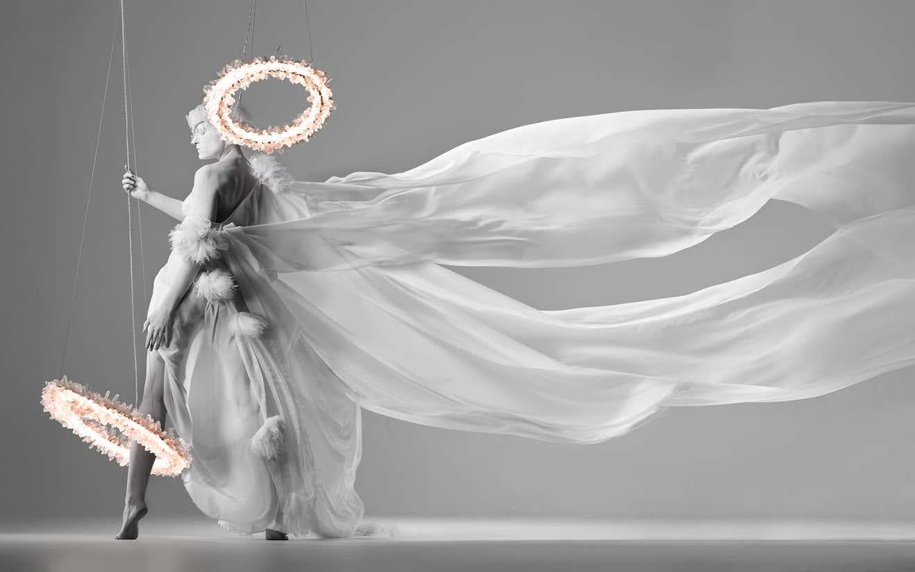 Sculpture lumineuse en cristal de quartz naturel, bague en diamant de Christopher Boots Neuf - En vente à Warsaw, PL
