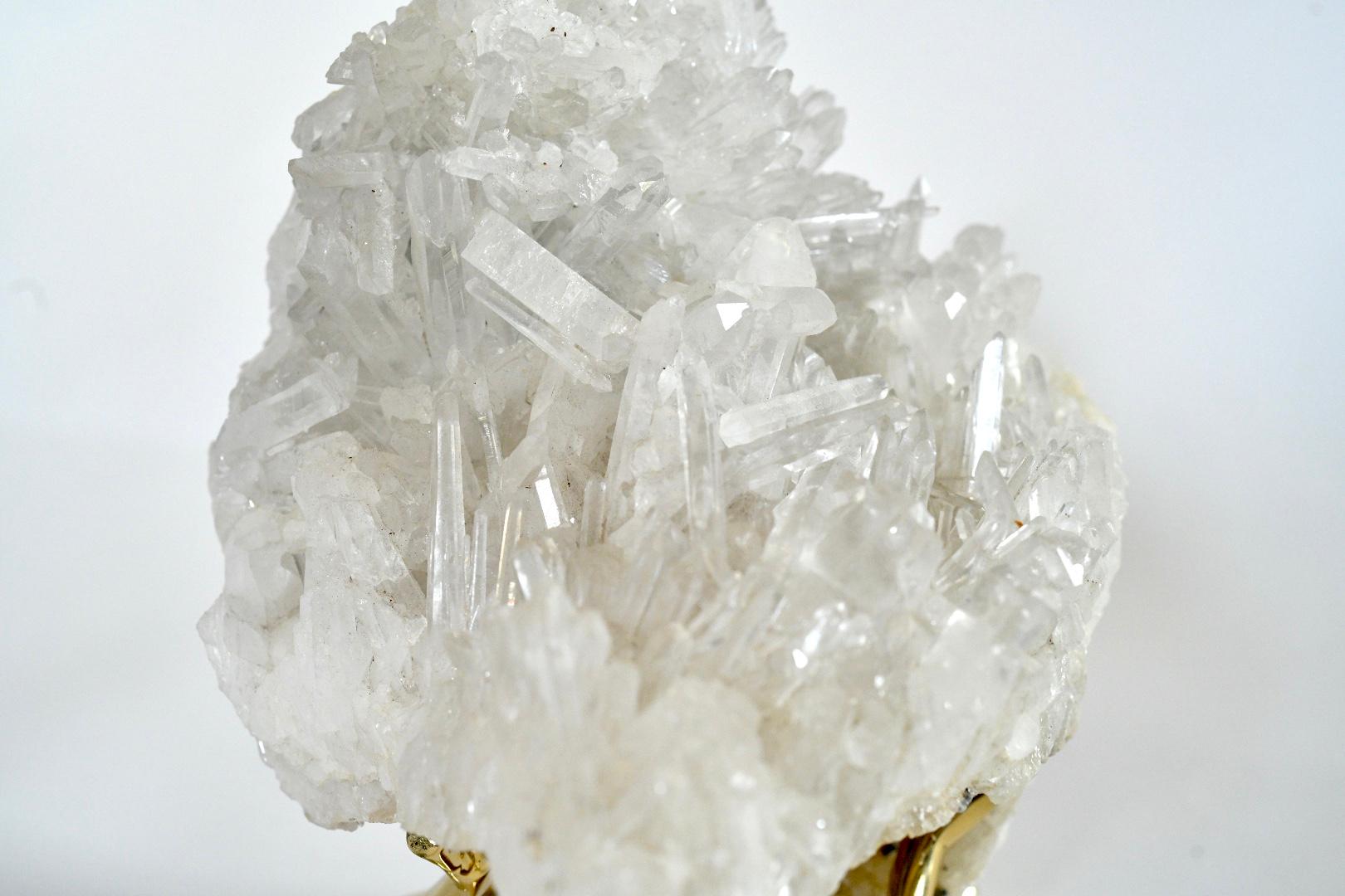 Sculpture en cristal de quartz naturel Excellent état - En vente à New York, NY