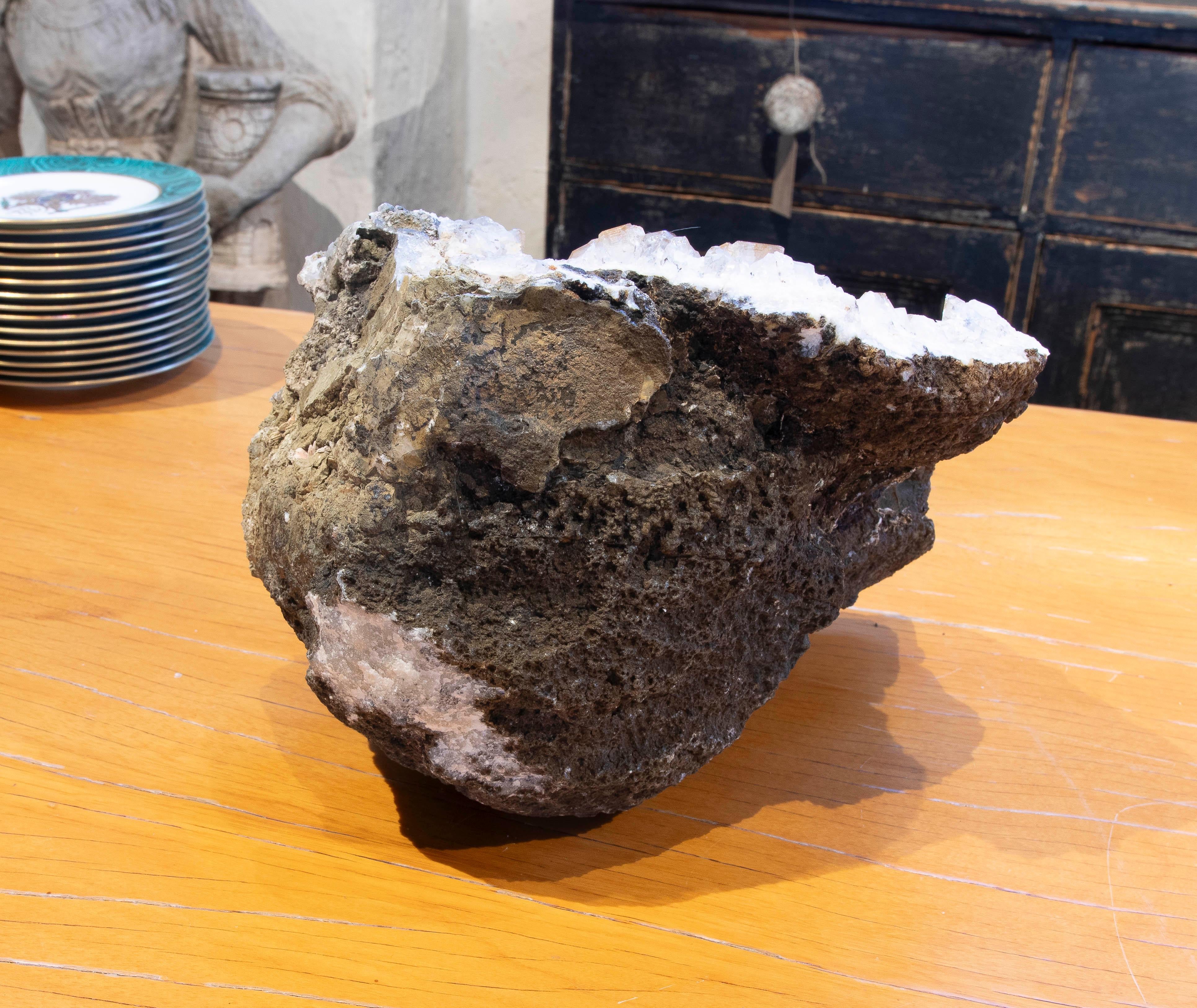 Natural Quartz Geode Decorative Object  For Sale 13