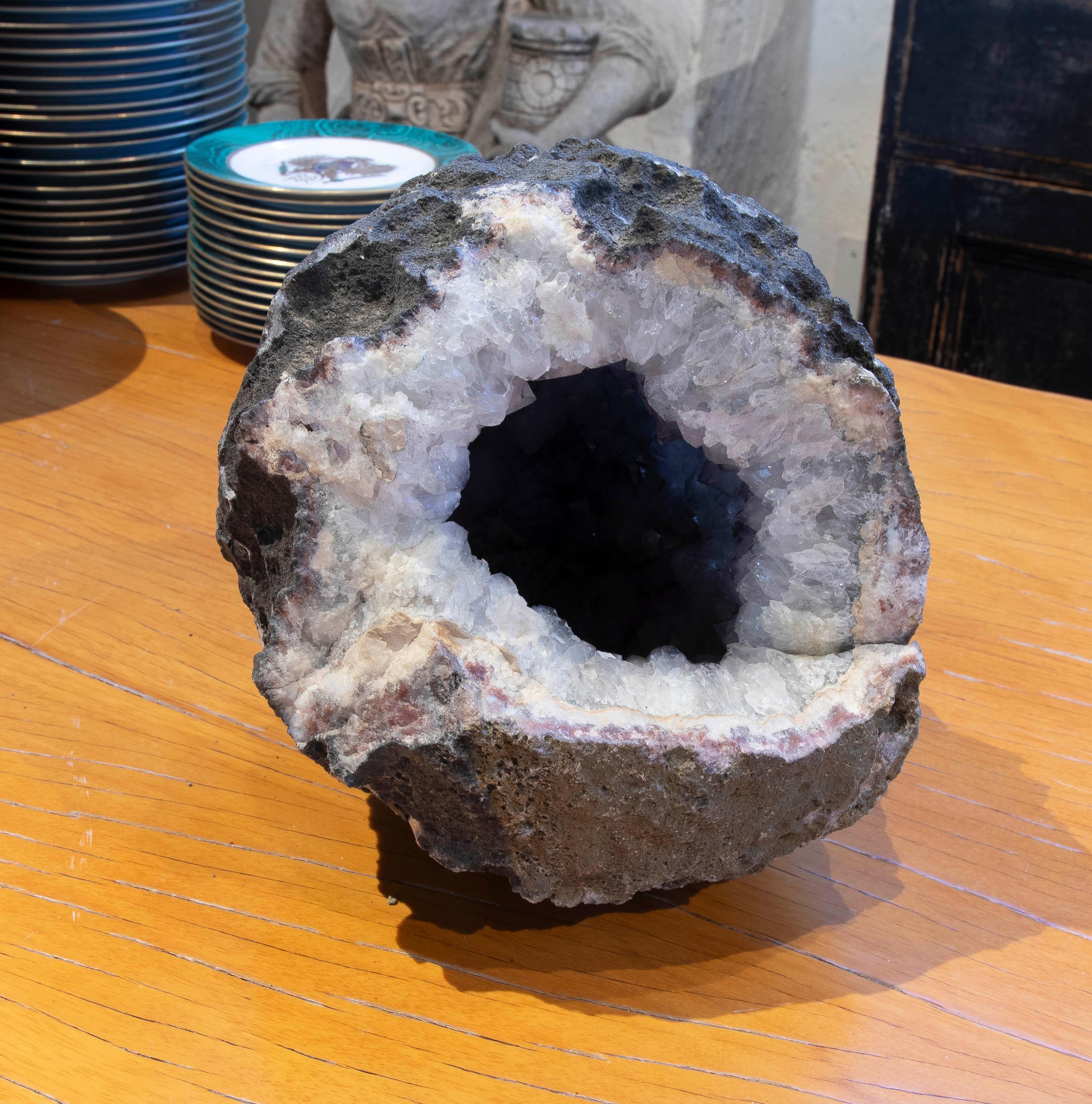 Natural Quartz Geode Decorative Object  In Good Condition For Sale In Marbella, ES