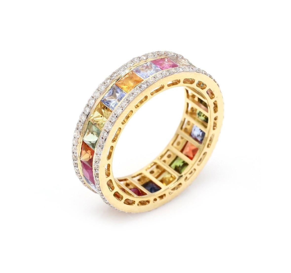 Mixed Cut Natural 8.19 cts rainbow sapphire & 0.59 cts diamond ring in 18k gold For Sale