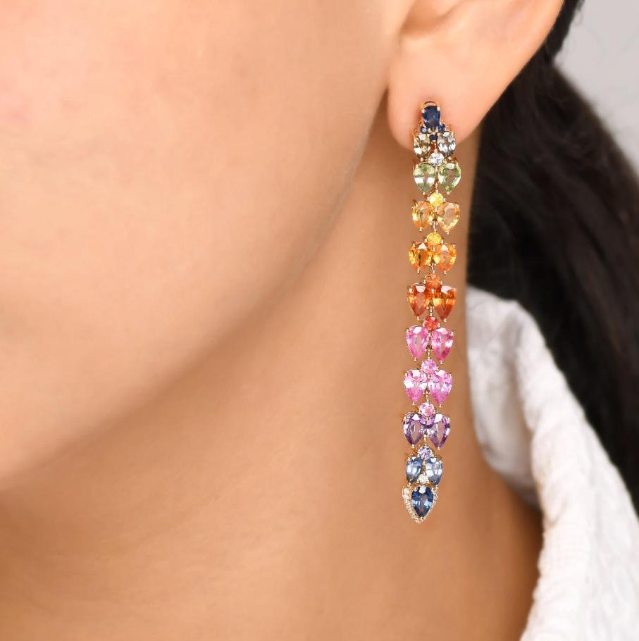 Taille Asscher Natural rainbow sapphire earrings in 18k gold en vente