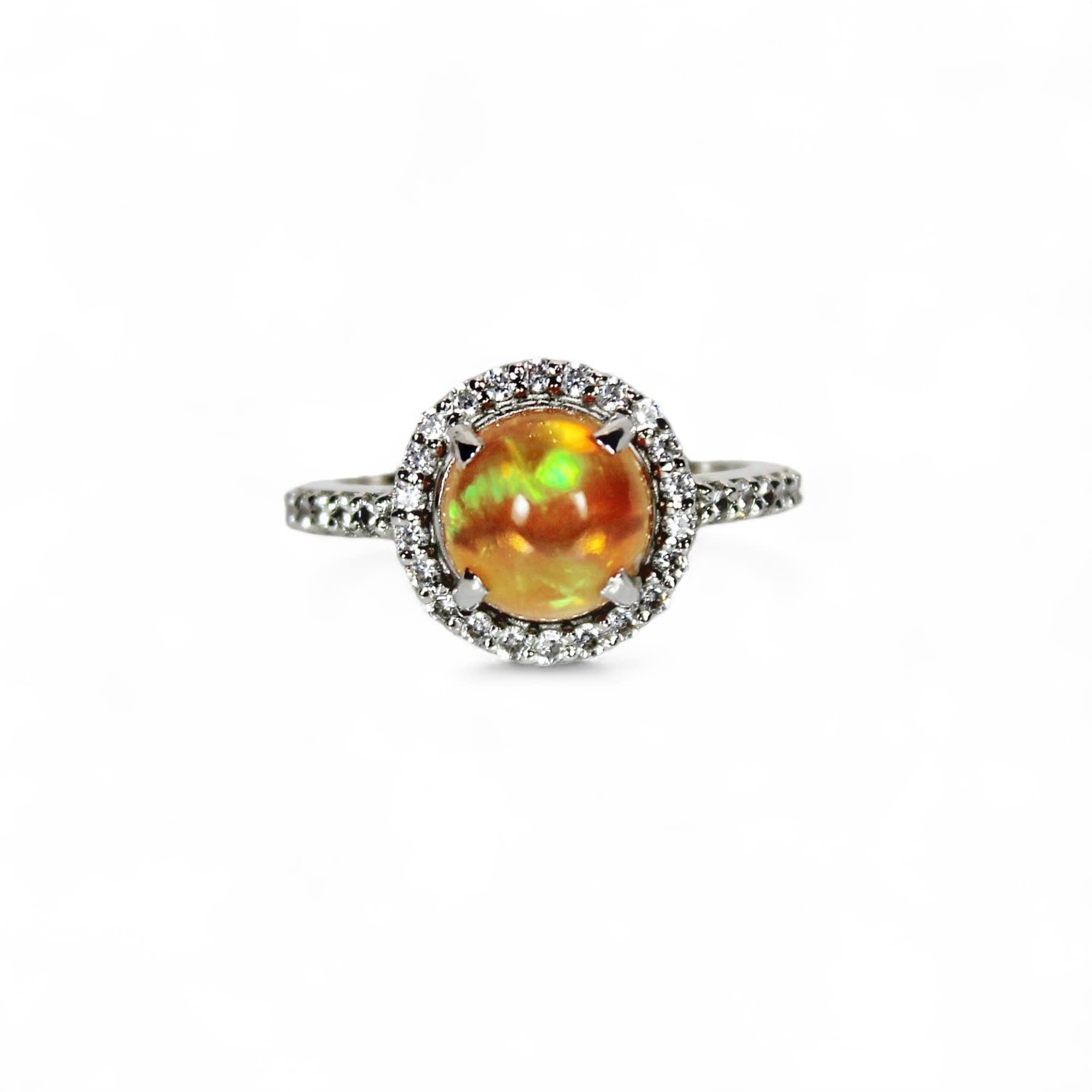 Natürlicher Regenbogen Opal Ring (Rundschliff) im Angebot