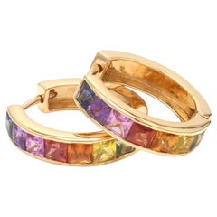 Orecchino con zaffiro naturale arcobaleno da 2,58 carati in oro 14k