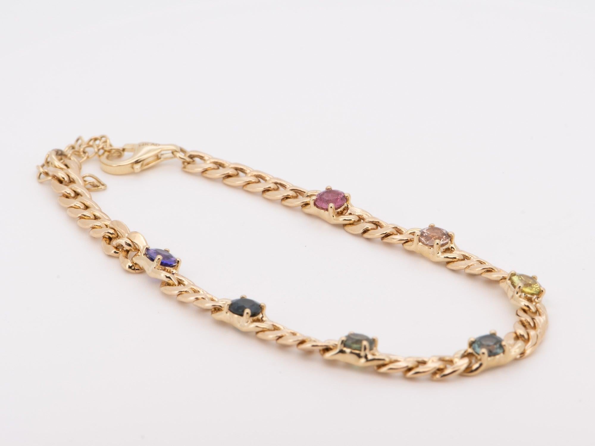 ♥ Bracelet saphir arc-en-ciel naturel or 14K sur chaîne cubaine Miami R2103
♥ Les saphirs ne sont pas chauffés, ce qui leur permet de conserver leurs couleurs naturelles uniques que l'on ne retrouve pas dans les saphirs chauffés.

♥ L'article mesure