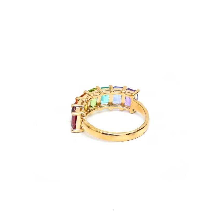 Bague d'éternité en or avec pierres précieuses arc-en-ciel  Anneau d'éternité en or avec plusieurs pierres naturelles et taille émeraude  Bague en or avec pierres précieuses multicolores

DÉTAILS DE LA PIERRE :
Pierre précieuse : Pierre
